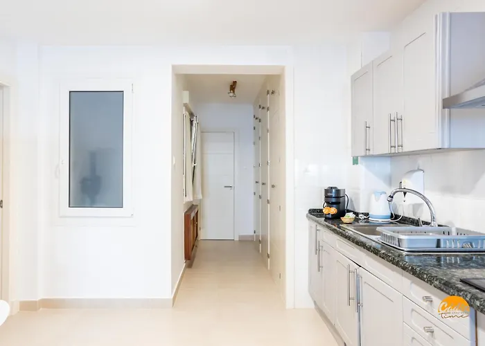 Balcon De Santa Maria Free Parking By Time *