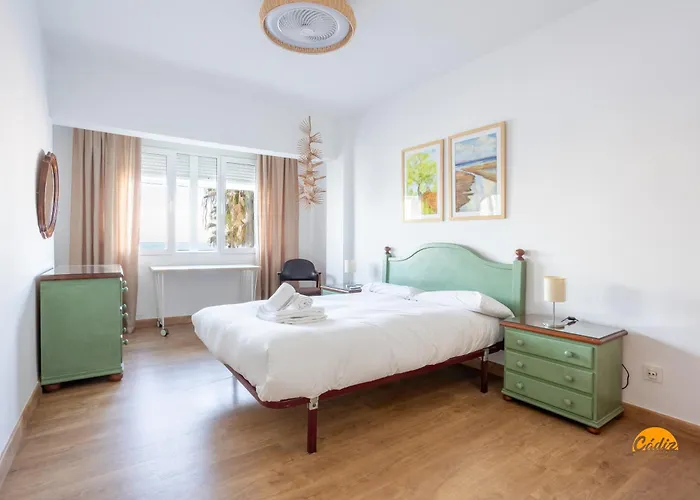 Balcon De Santa Maria Free Parking By Time * Cadiz